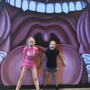 Meet your Posher, Chloe